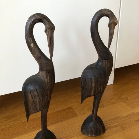 Pelikaner i massivt heltre (38,5 cm høy)