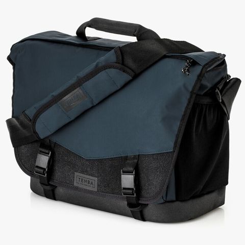 *RESERVERT UT 05/08*Tenba DNA Messenger 13 fotobag blå