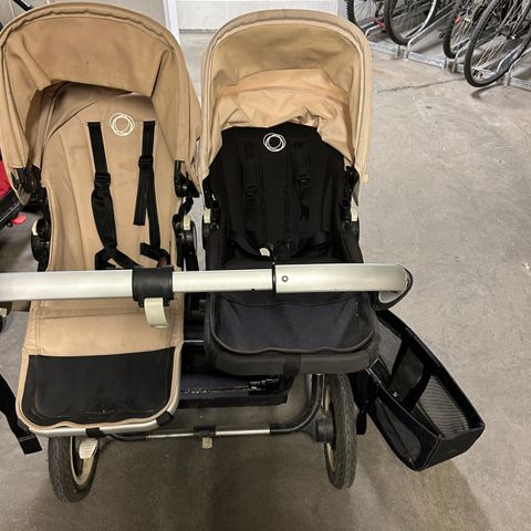 Bugaboo donkey gis bort RESERVERT