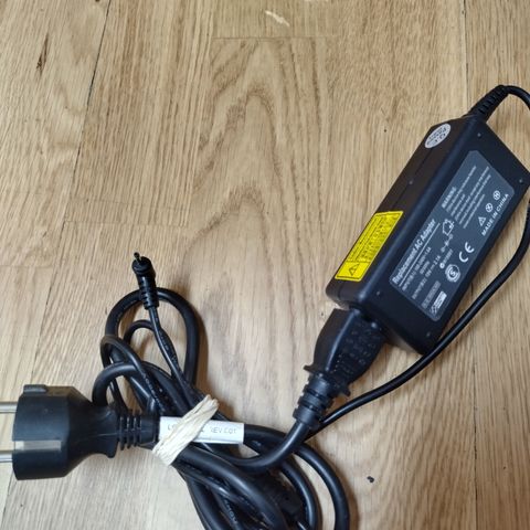 Replacement AC Adapter 19V 2.1A(40W)