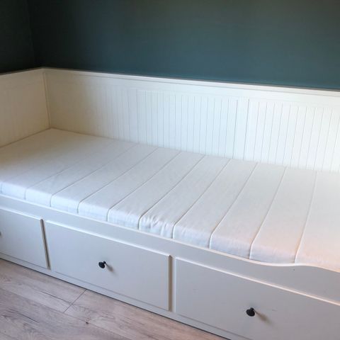 Hemnes seng