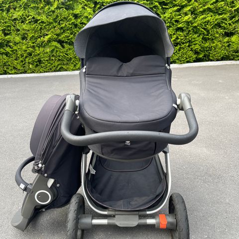 Stokke Trailz vogn sort.