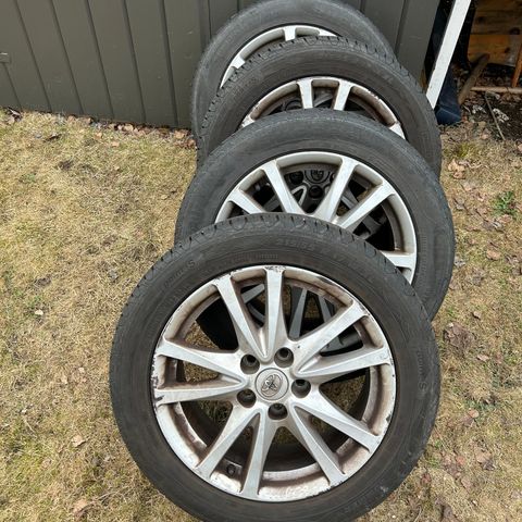 Sommerdekk med felg 215/55 R17