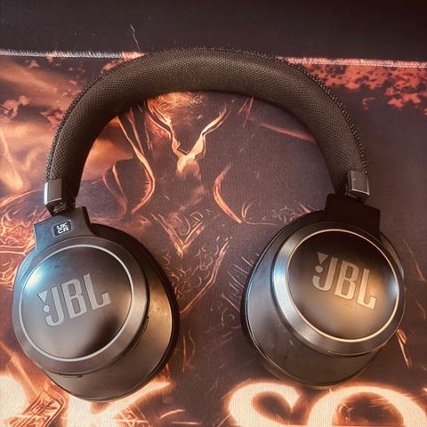 JBL live 660 Headset