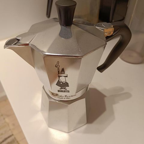 Bialetti Moka espressokoker i størrelse 9 kopp