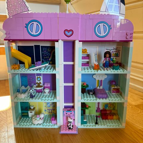 Lego Gaby’s dollhouse