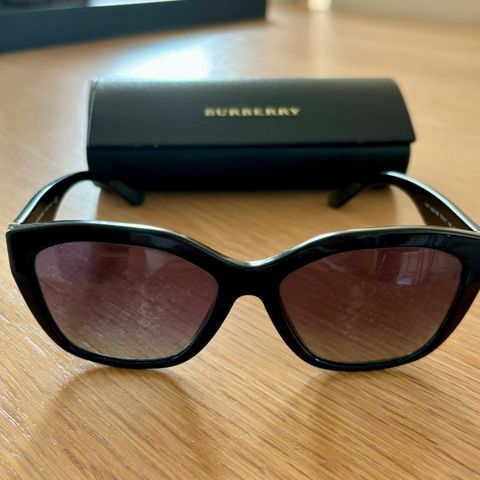 Burberry solbriller