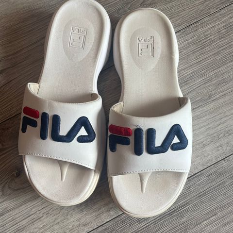 Sandaler fra Fila