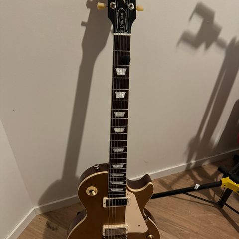 Gibson Les Paul Deluxe