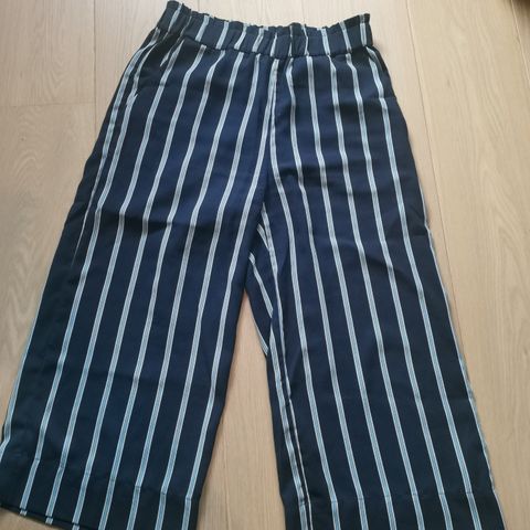 Dameklær strl 38/40/S/M