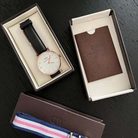 Daniel Wellington Klokke + ekstra reim