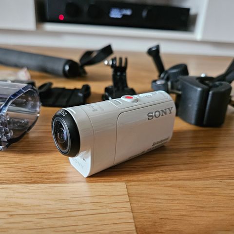 SONY HDR-AZ1 Action Mini Cam 16GB