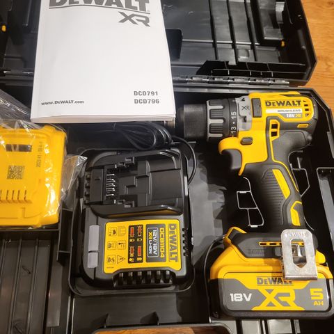 Dewalt dcd791