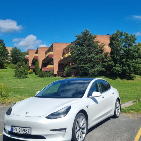 Utleie av Tesla Model 3