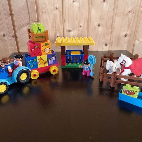 Duplo lego hester og traktor