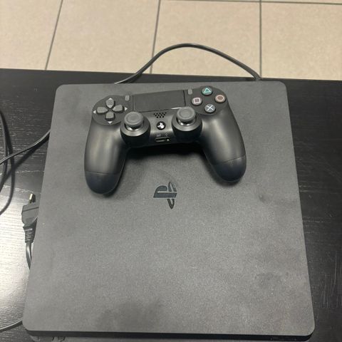 PlayStation 4 slim black 500 GB