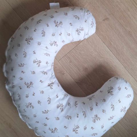 Nursing pillow