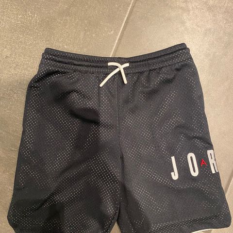 Jordan Air basket shorts str 116-122cm