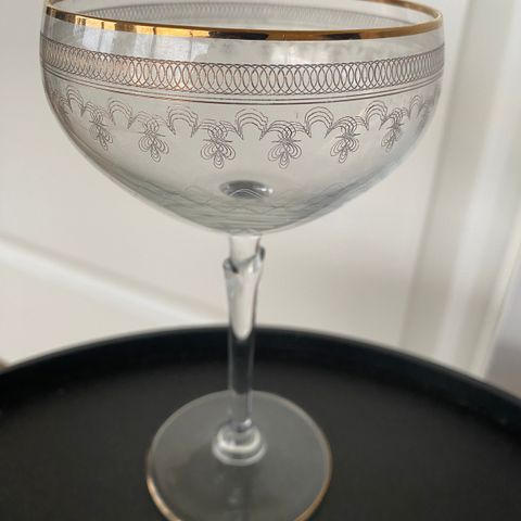 Champagne glass