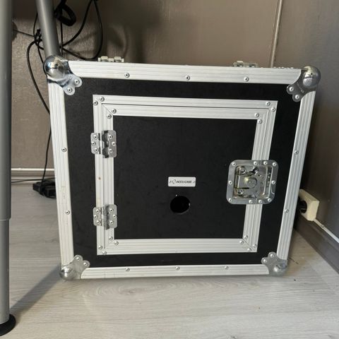 ACCU-CASE - Flight case for miksebord / instrumenter