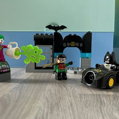 Lego Duplo Batman’s secret base