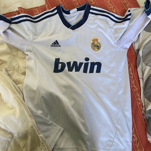 Real Madrid drakt