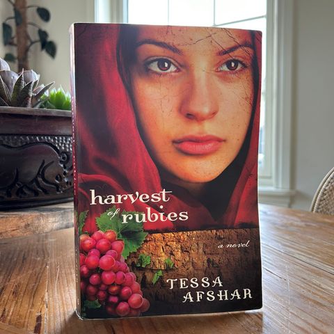 Harvest of Rubies - Tessa Afshar (engelsk bok)