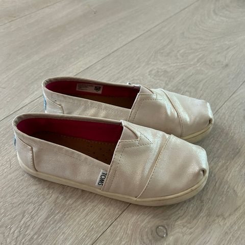 Toms sko str 33