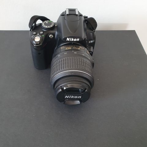 Nikon D-5000 18-55 VR kamera kit med ekstra telelinse