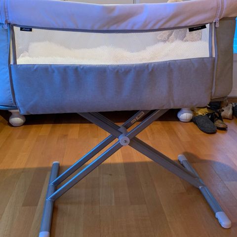 RESERVERT - Hauck face to me bedside crib