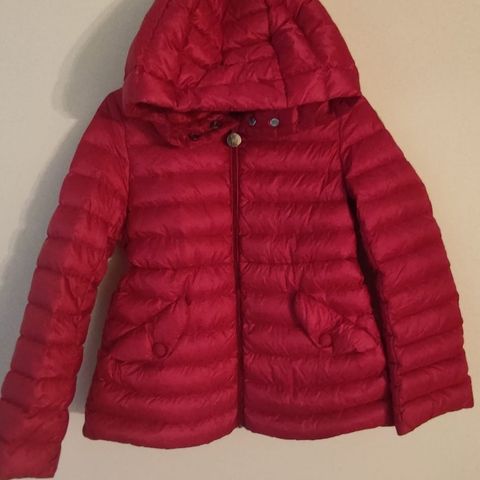 Moncler jakke str 6-8 år