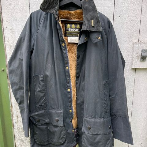 Flott  Barbour Beaufort m/ innerfòr og 2 hetter