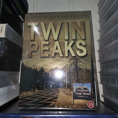 Twin peaks