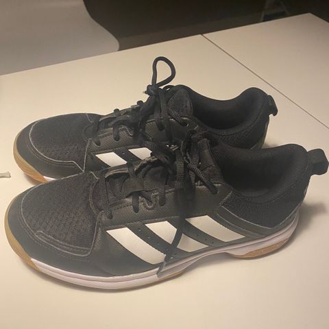 Adidas Ligra 7 hallsko/håndballsko