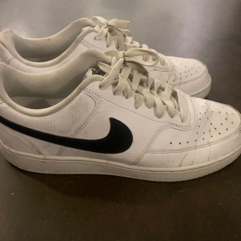 Nike sneakers str 43