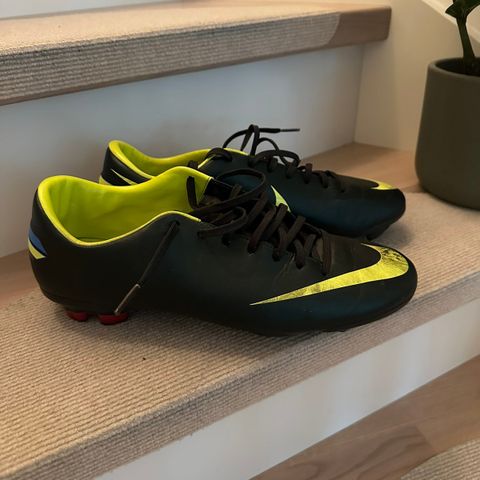 Nike Mercurial str 43