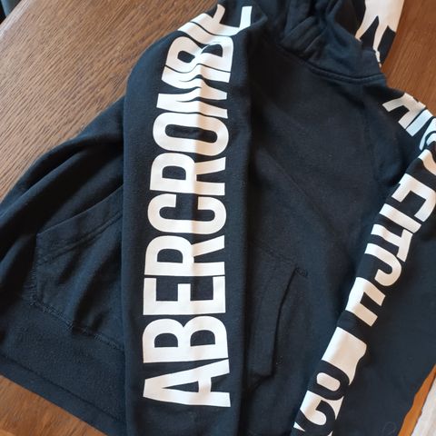 Abercrombie Kids hettegenser str. 11/12 år