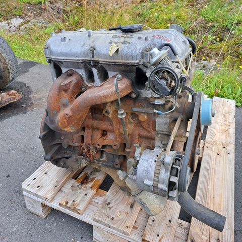 Mazda 616  626  motor.