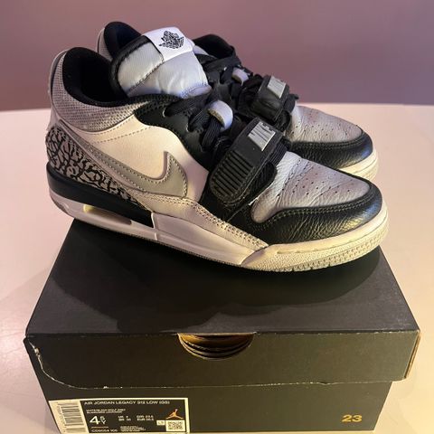 Nike Air Jordan Legacy 312 low str 36,5