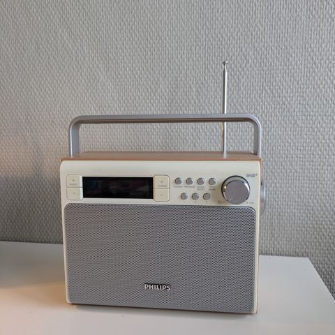 Dab radio