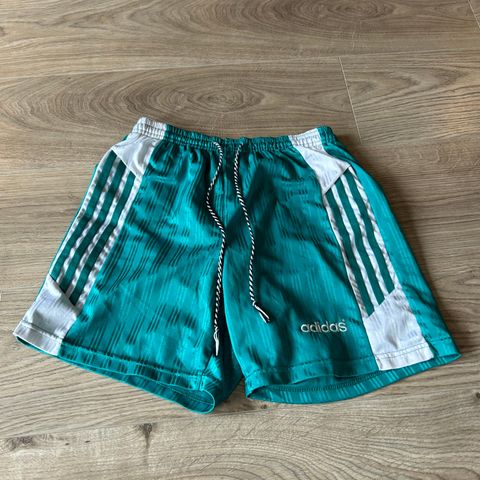 Vintage adidas shorts unisex