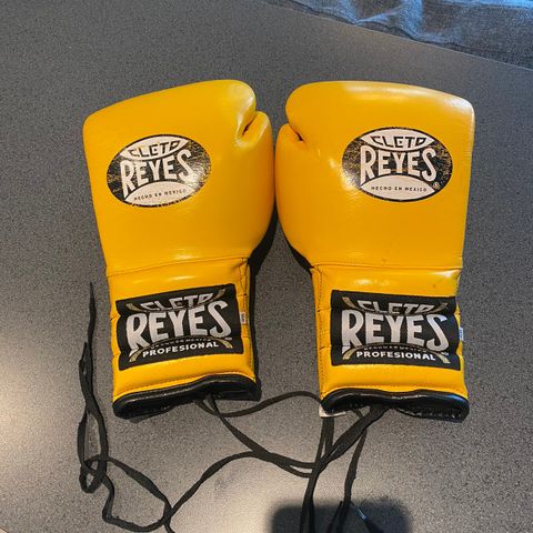 Cleto Reyes boksehansker