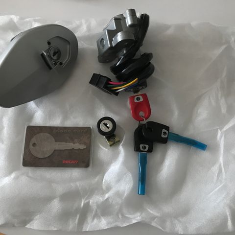 Ducati 749-999 Ignition Keys Code Card Lock Set Part# 598.20.101A or 59820101A