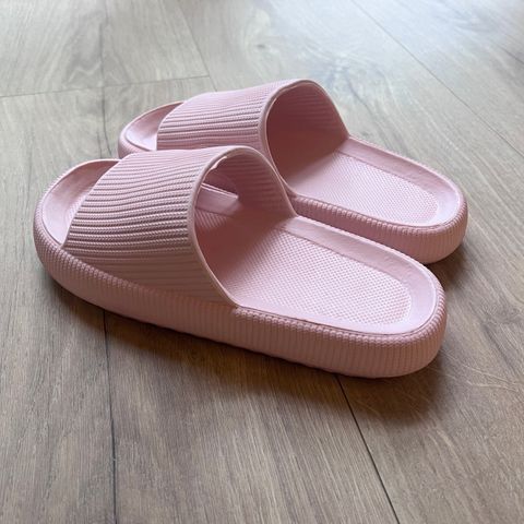 Rosa slippers