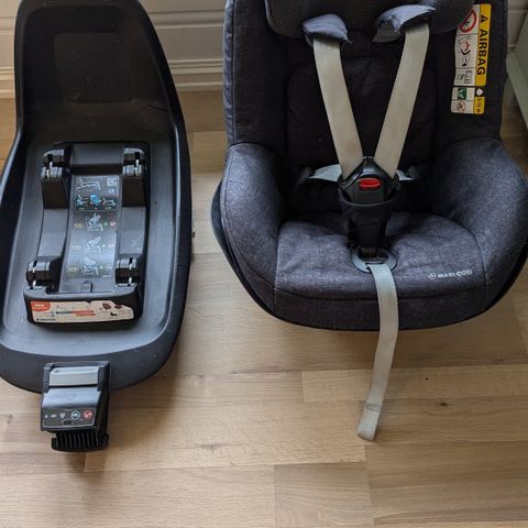 Maxi Cosi 2way Pearl med base