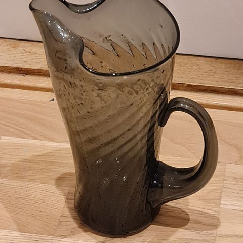 Hadeland glassmugge.