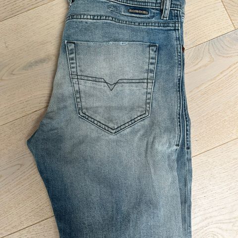 Diesel tepphar stretch jeans - W29/L30 (stor for være 29w)