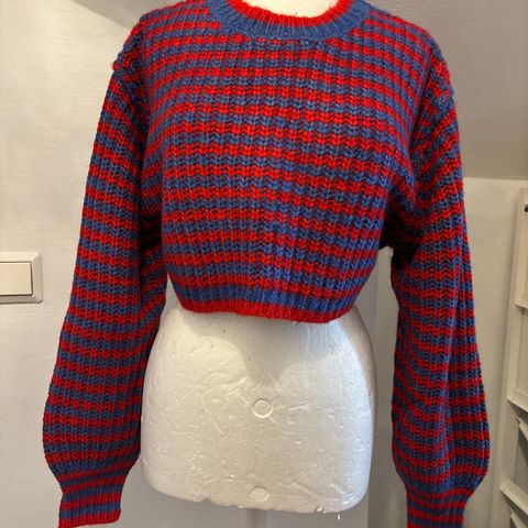 Kul strikket genser fra Zara ( crop top)Str.S! Ubrukt!