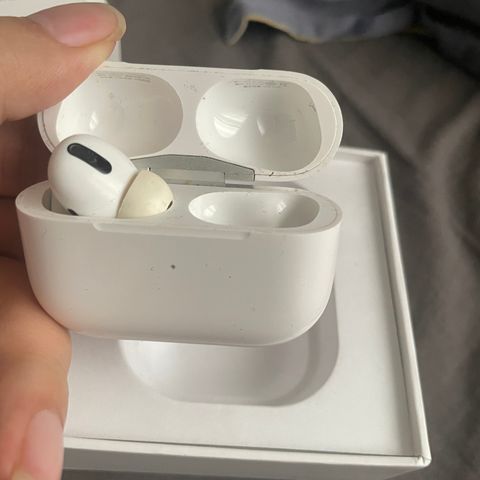 AirPods pro