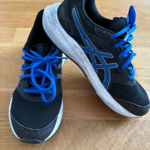 Asics joggesko barn str 35,5